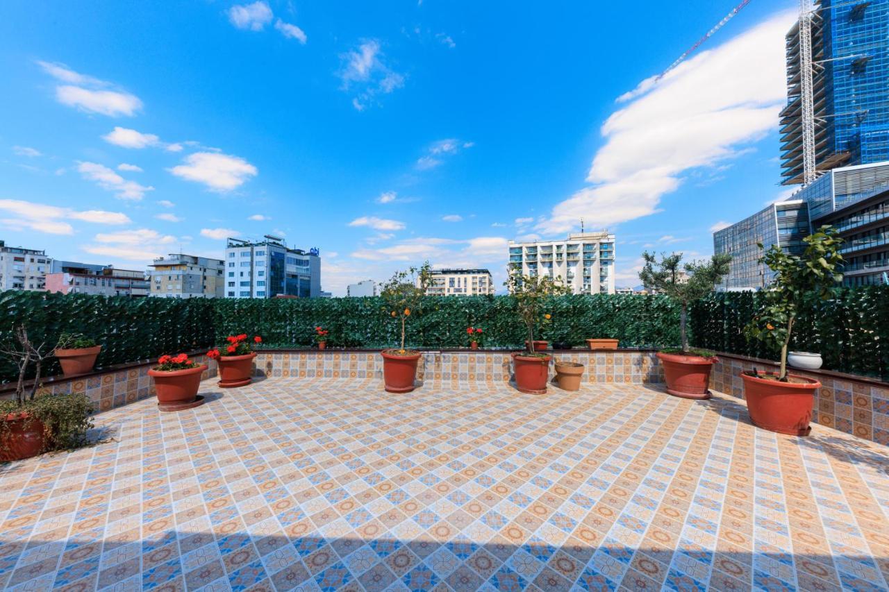 Syncron Centre Skyline Rooftop Tirana Apartments Екстериор снимка